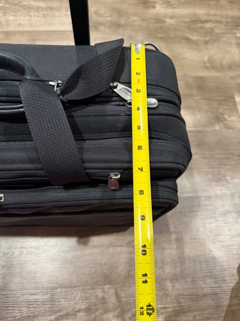 Briggs & Riley Black Rolling Wheeled Carryon Bag Laptop Travel Luggage